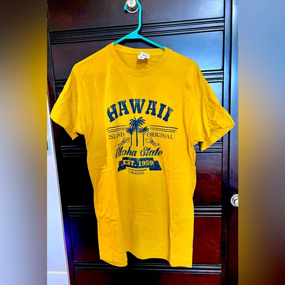 Other - Hawaii Tshirt. NWT. Size Medium. Bought in Hawaii. Never worn. .